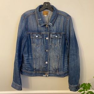 American Eagle distressed denim jacket
